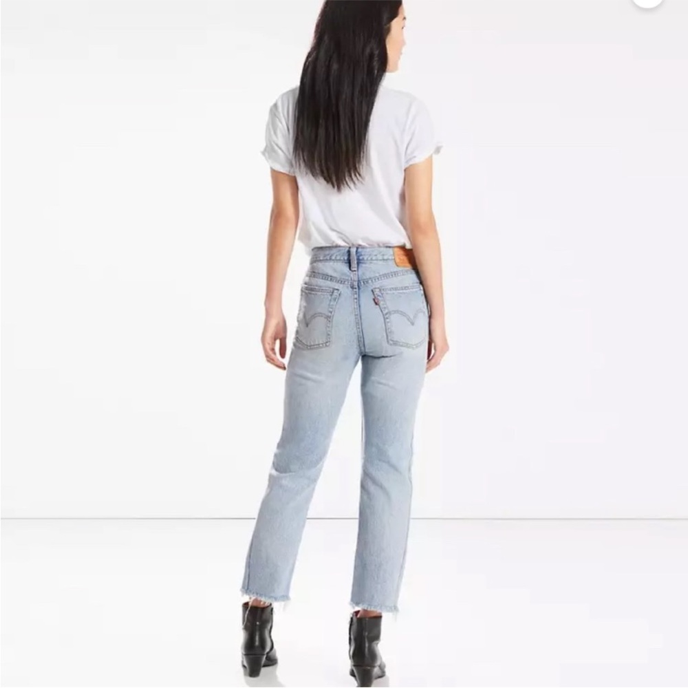 Levi’s Wedgie Fit 27 LOST INSIDE wash